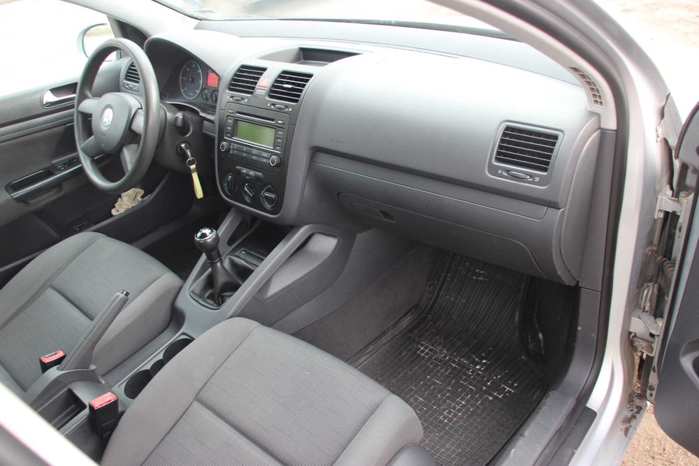 Volkswagen Golf V 1.9 TDI  105 Hp VW с регистрация