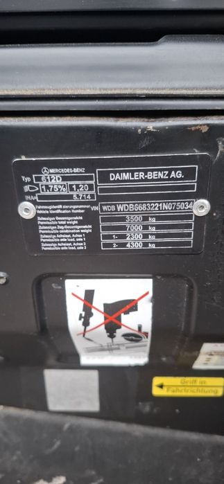 Mercedes vario sasiu basculanta  cat B 3,5 tone