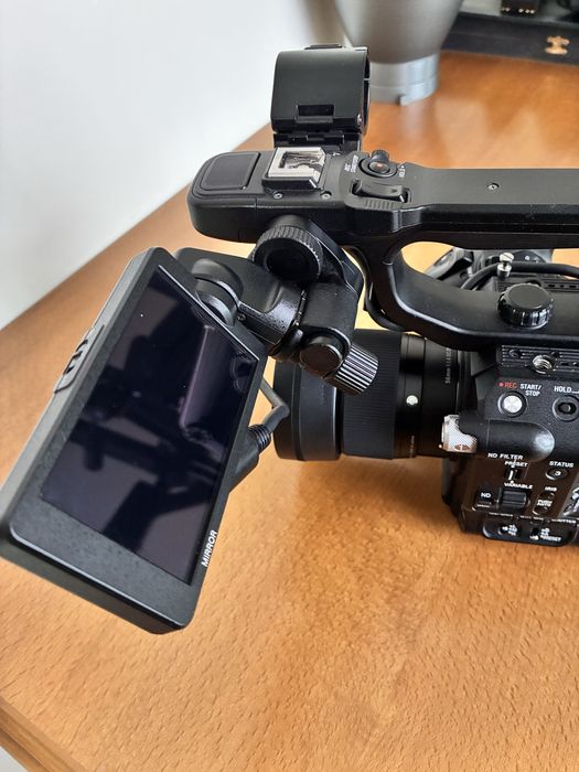 Sony FS5 Cinema Camera / Super 35 / идеално състояние