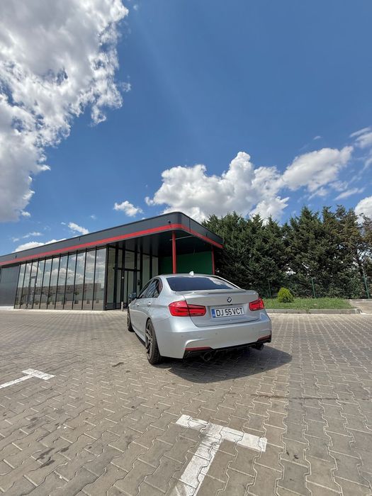 BMW Seria 3 Vând BMW F30 M Pachet