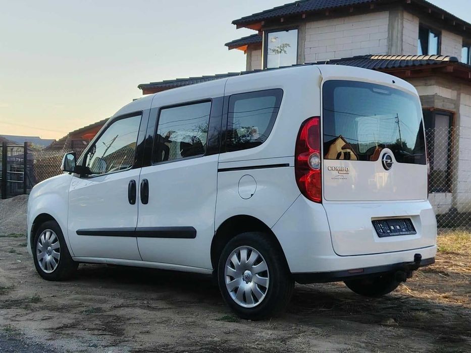 Opel Combo Tour 1.6 Diesel 120 CP 2017 Euro 6