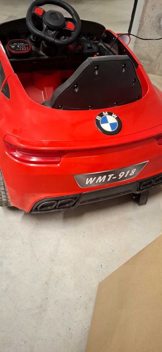 Детска акумулаторна кола BMW