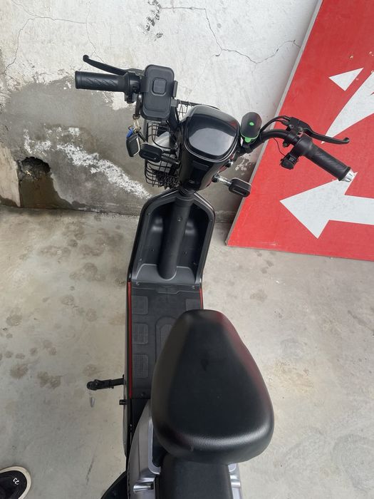 drongo moped sotiladi