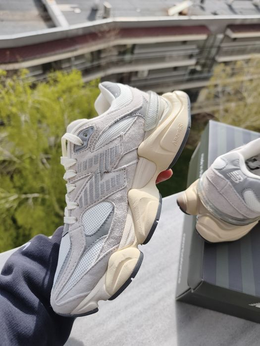 New Balance 9060 Sea Salt White 39.5
