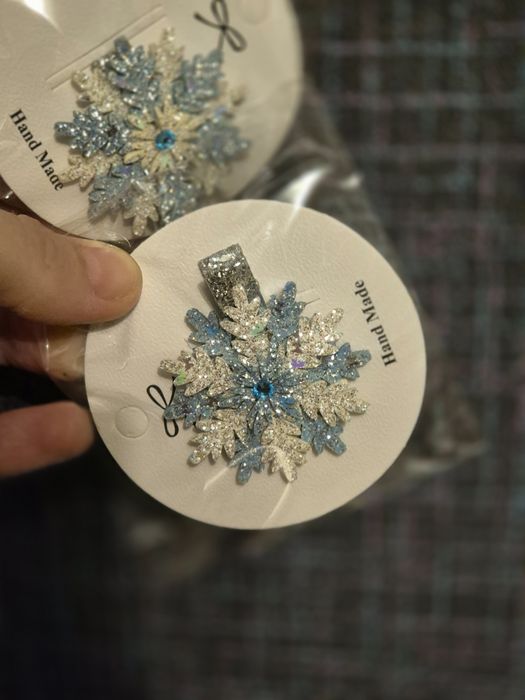 Заколки снежинки