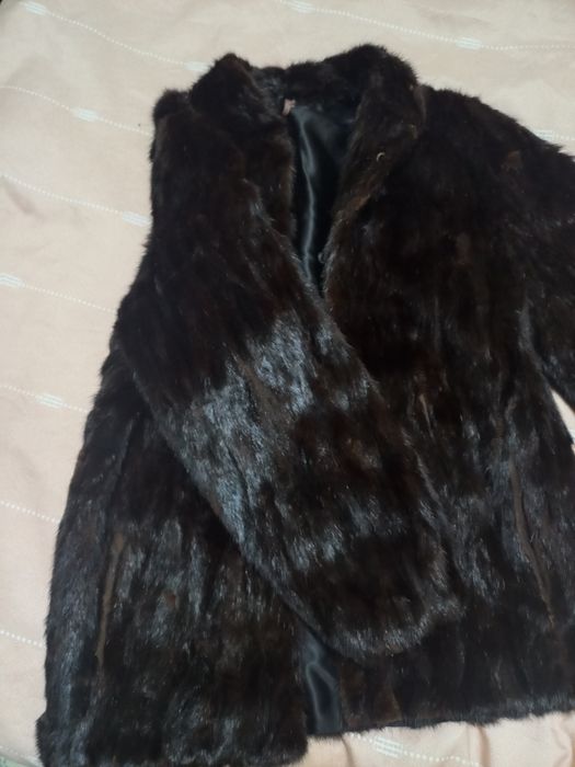 Продам натуральную щубку