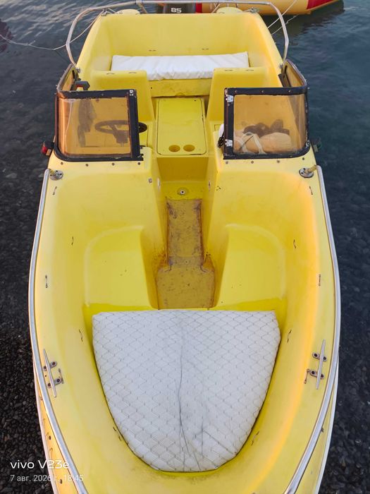 Продаю лодку с мотором Yamaha 85