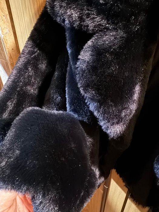 Дамско късо палтенце