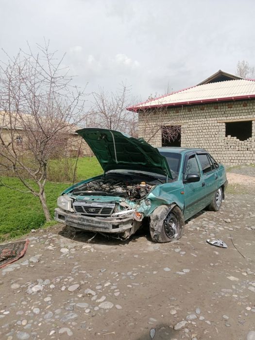 Nexia 2000 yil radnoy kam yurgan