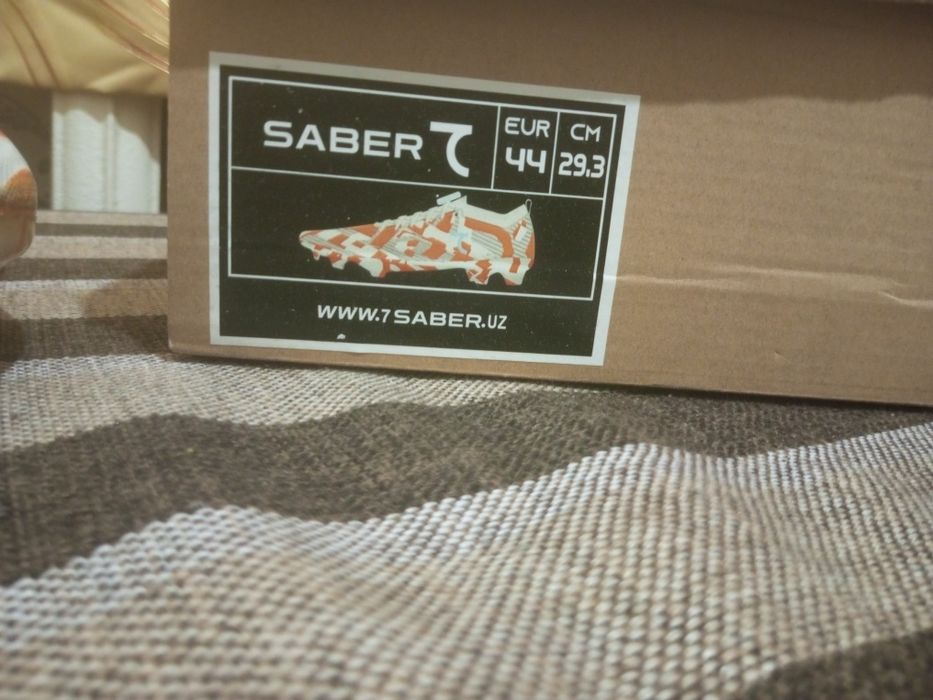 Бутсы от SABER .