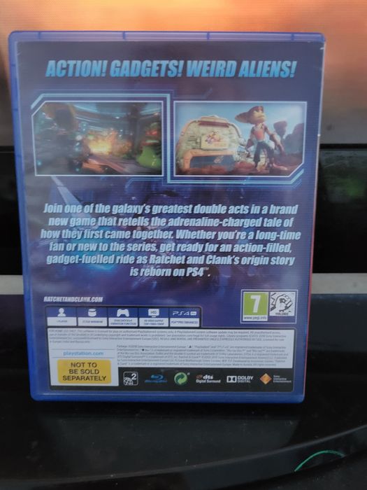Продавам ps4 без джойстик