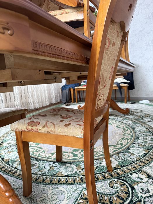 Стол гостевой 6 метров со стульями