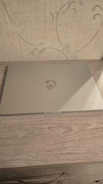 Apple Macbook  air m2