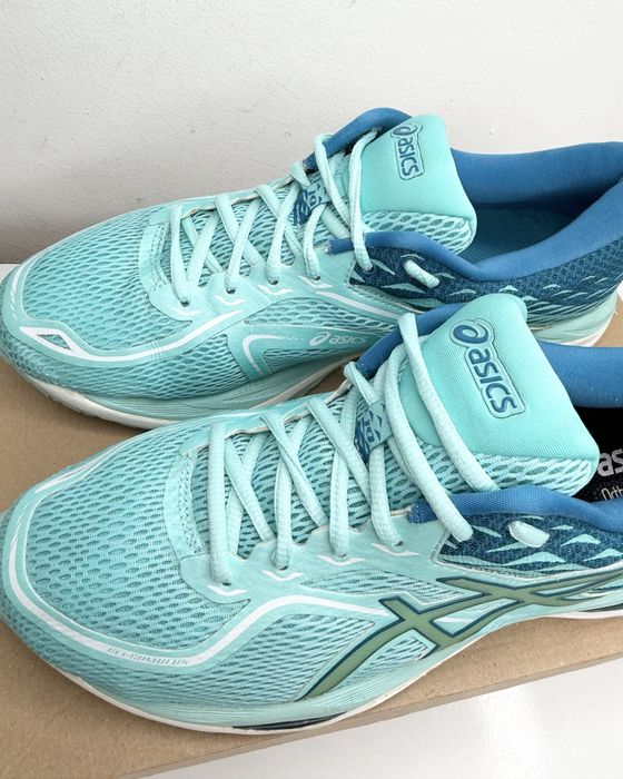 Asics Gel -Cumulus  Running ( 43) 27см.Маратонки