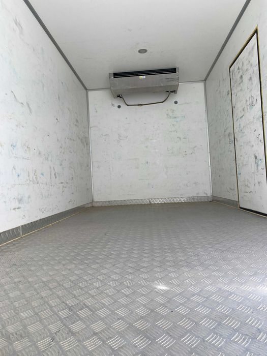 Howo 10 tonnalik xaladinik Хова Рефренжтер наличе или авто кредит