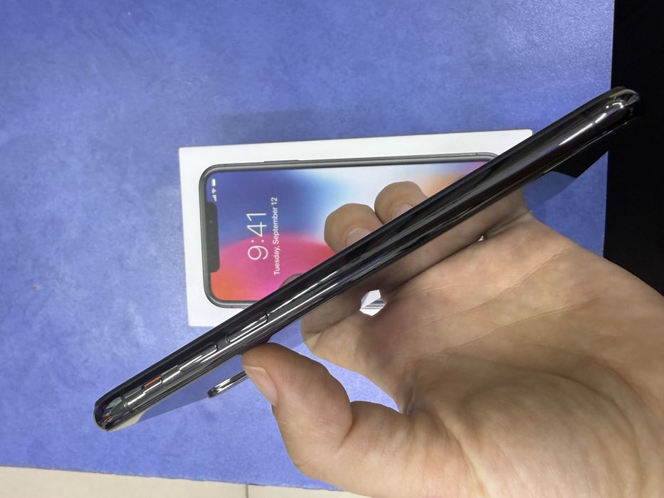 Продам Iphone  x 128 гб