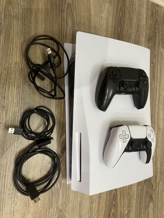 Продам приставку ps5