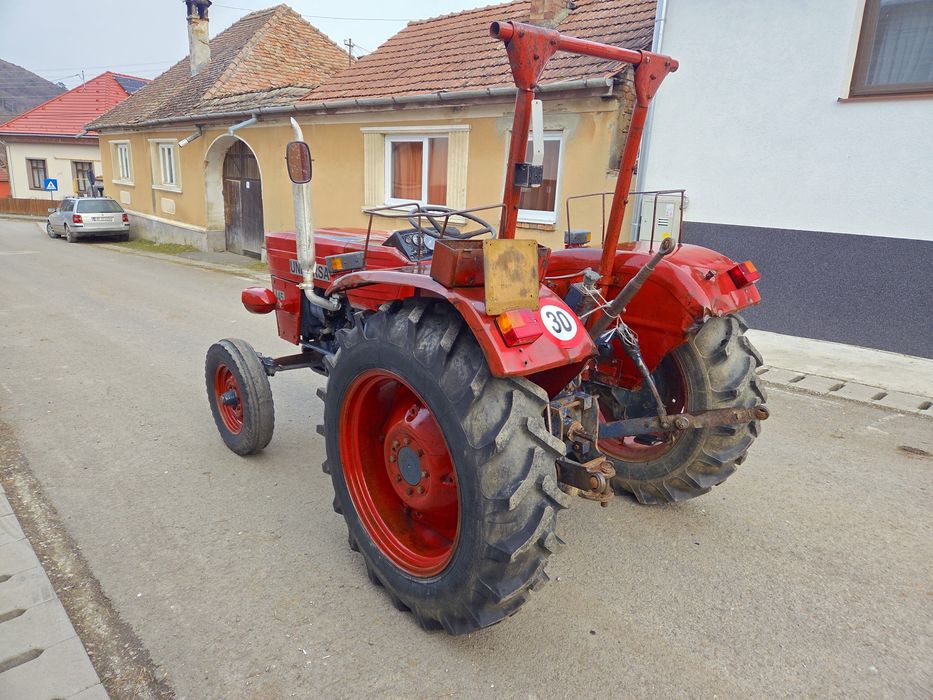 UTB  445 fabricat de Brasov pentru export cutia cu 2 manete