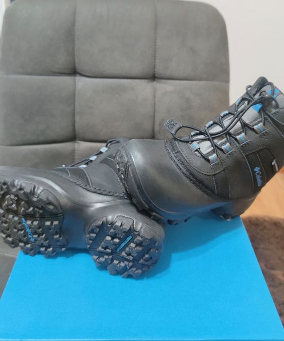 De Vânzare  //  Ghete  Copii  Noi //