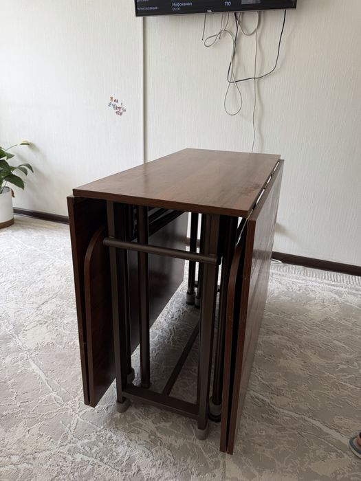 Продам стол трансформер 3 метра