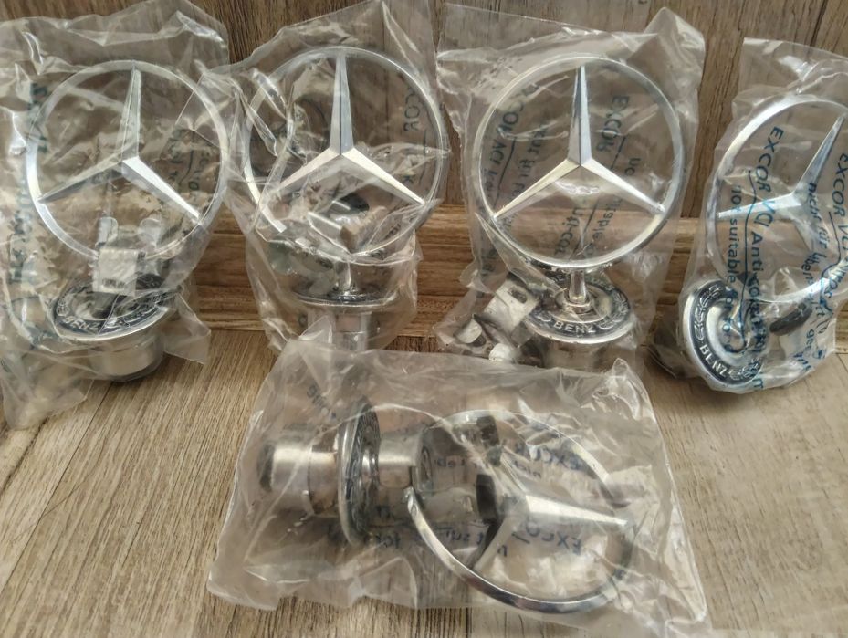 Емблема Мерцедес