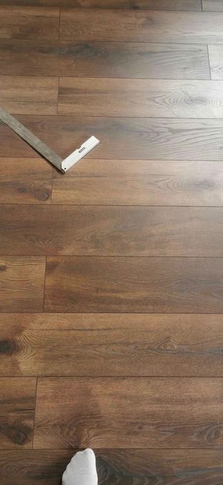 Нов ламиниран  паркет