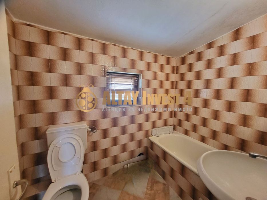 Продава се Къща в Генерал Тошево - 200 кв.м за 375 €/кв.м - Снимка #10