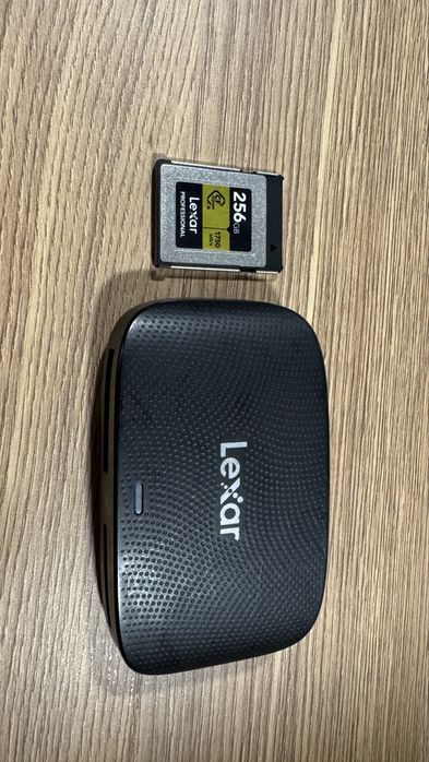 Продам Lexar 256gb tybe b