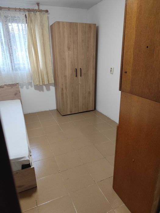 Дава се под наем Двустаен апартамент в Благоевград, Еленово 2 - 45 кв.м за 153 € - Снимка #1