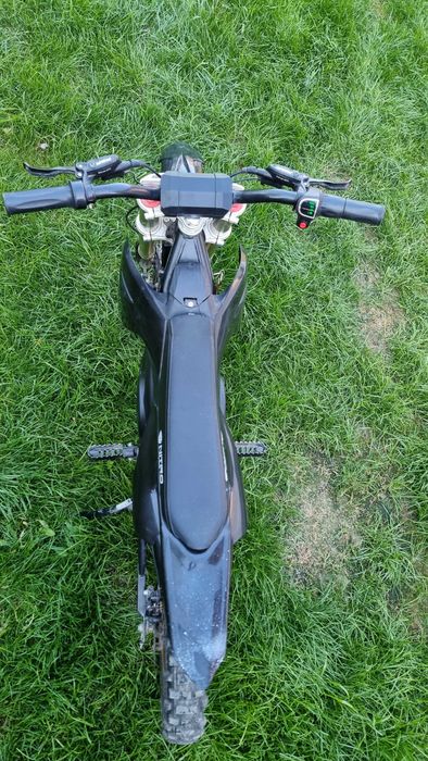 Vand moto cross electric