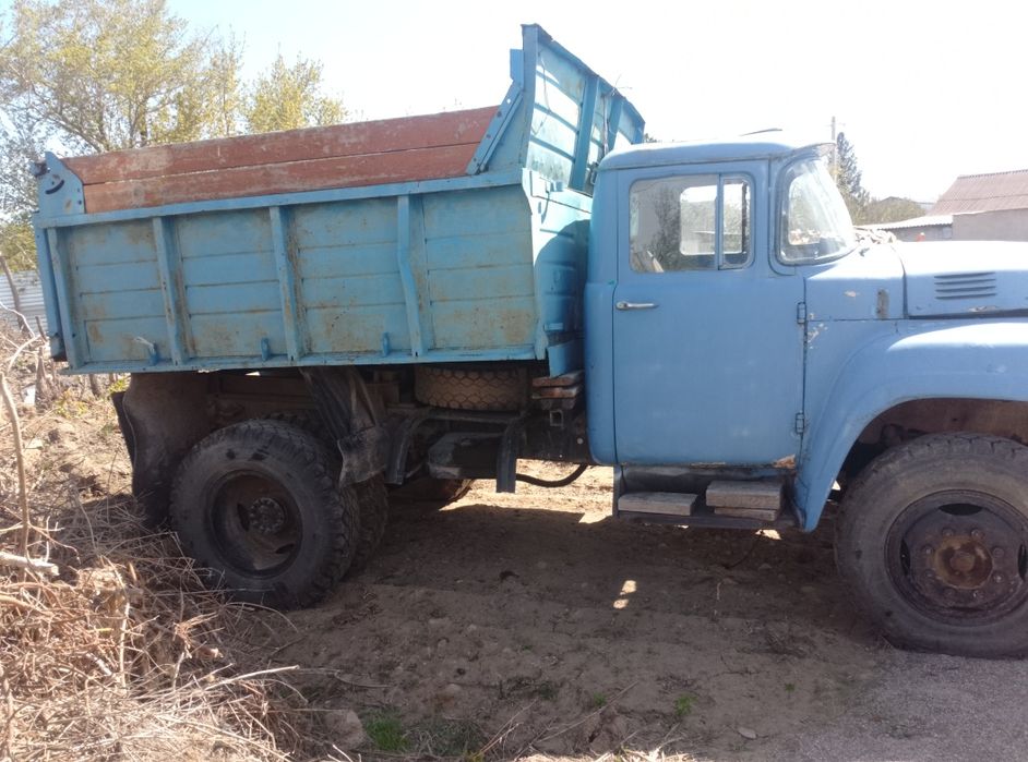 ЗИЛ на запчасти..
