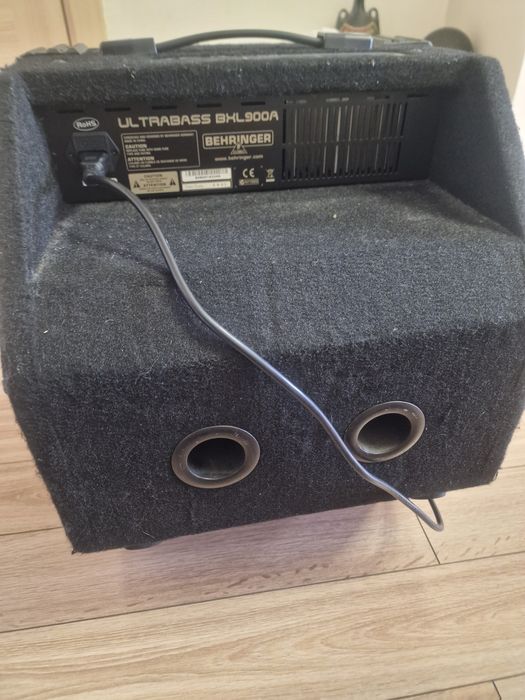 Усилвател кубе BEHRINGER BXL900A