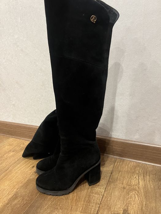 Продам зимние ботфорты натуралка