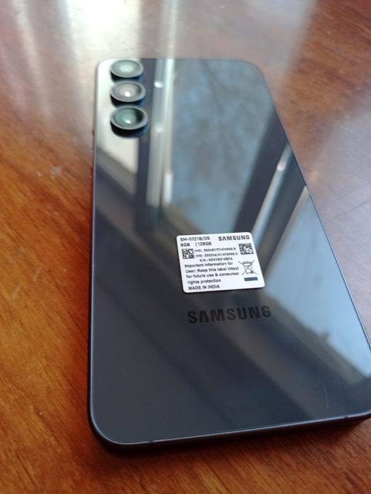 Продам Samsung S24Fe 8/128