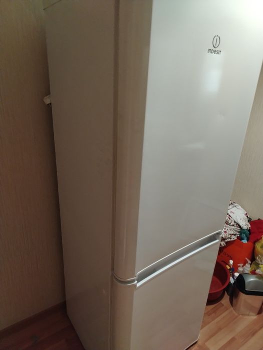 Продам холодильник за 40 тыс