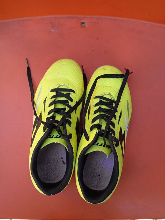 Adidași de fotbal
