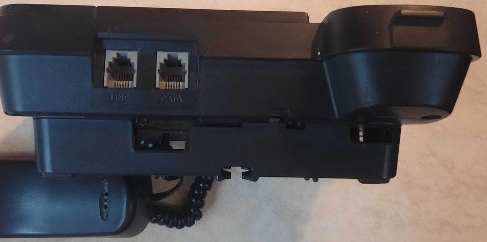 Телефон Panasonic KX-TS2358RU