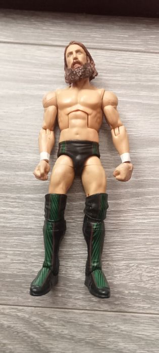 Vând figurine wrestling noi