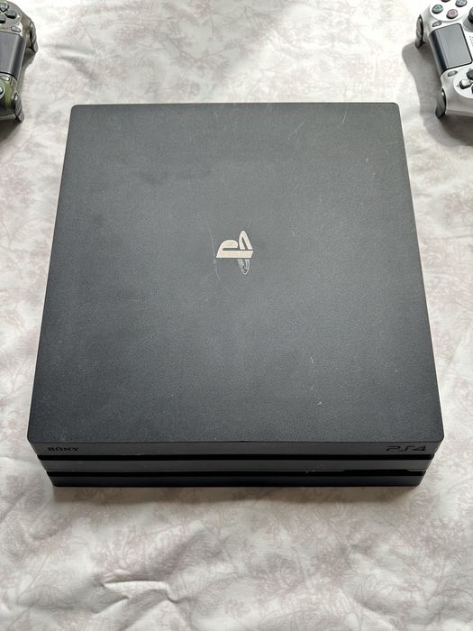 Playstation 4 pro 1 tb