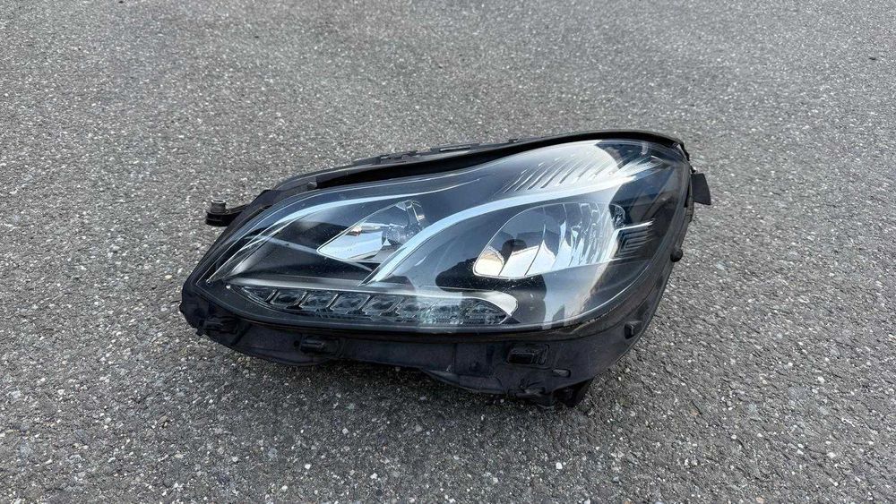 Far bara aripi radiator Mercedes E class w212