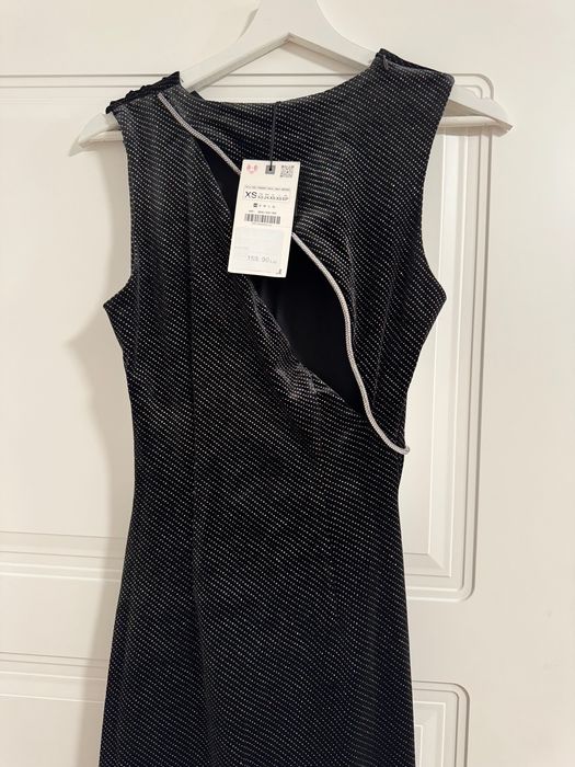 Rochie catifea Zara, nouă, cu etichetă
