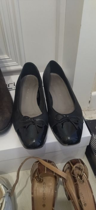 Продам женскую обувь