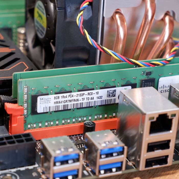 Huananzhi X99 F8D PLUS + проц + память