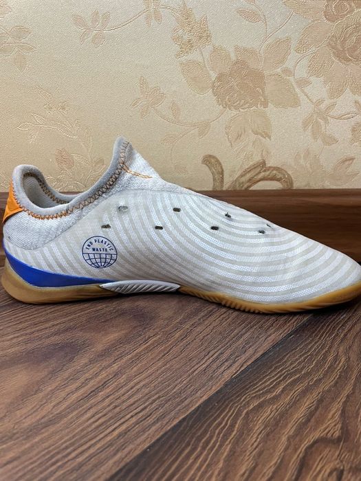 футзалки adidas