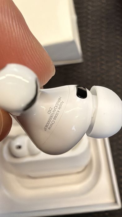 Air pods pro 3  le vand ca m-am mutat pe android