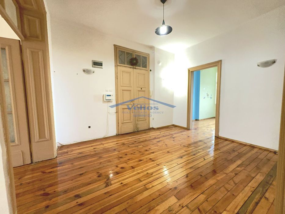 Продава 3-СТАЕН град София, Център