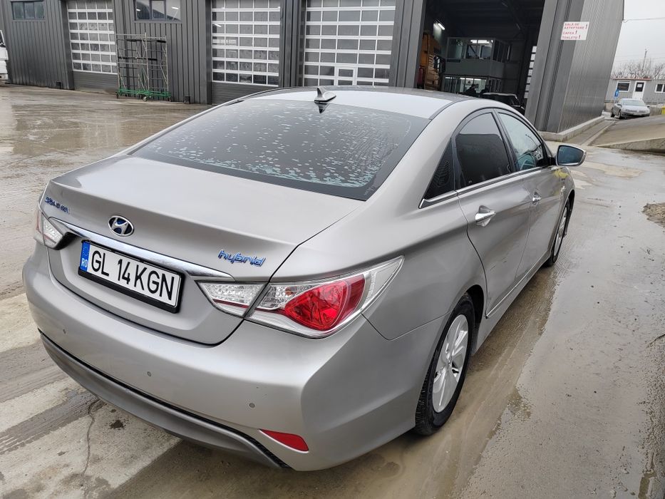 Hyundai sonata 2.0 hibrid