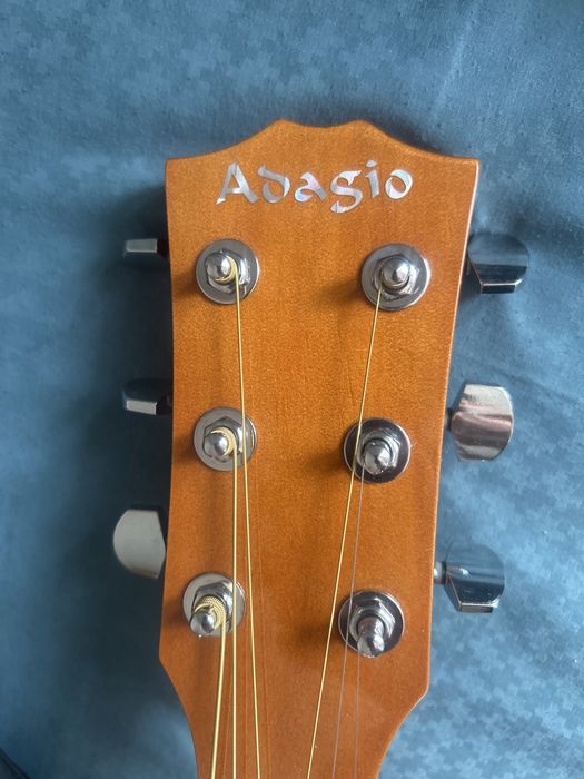 Продам Гитару Качественная !