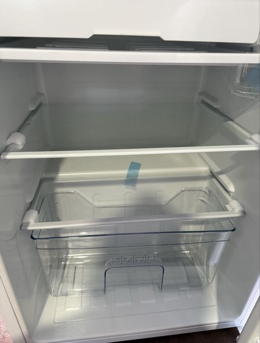 Холодильник с морозилником