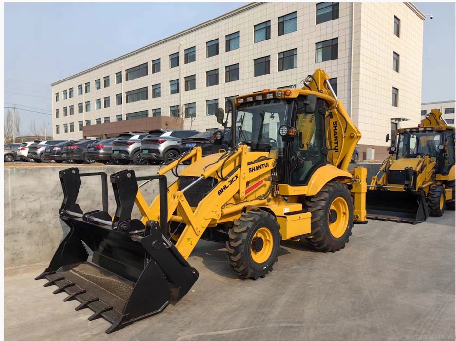 Экскаватор-погрузчик SHANTUI 3CX